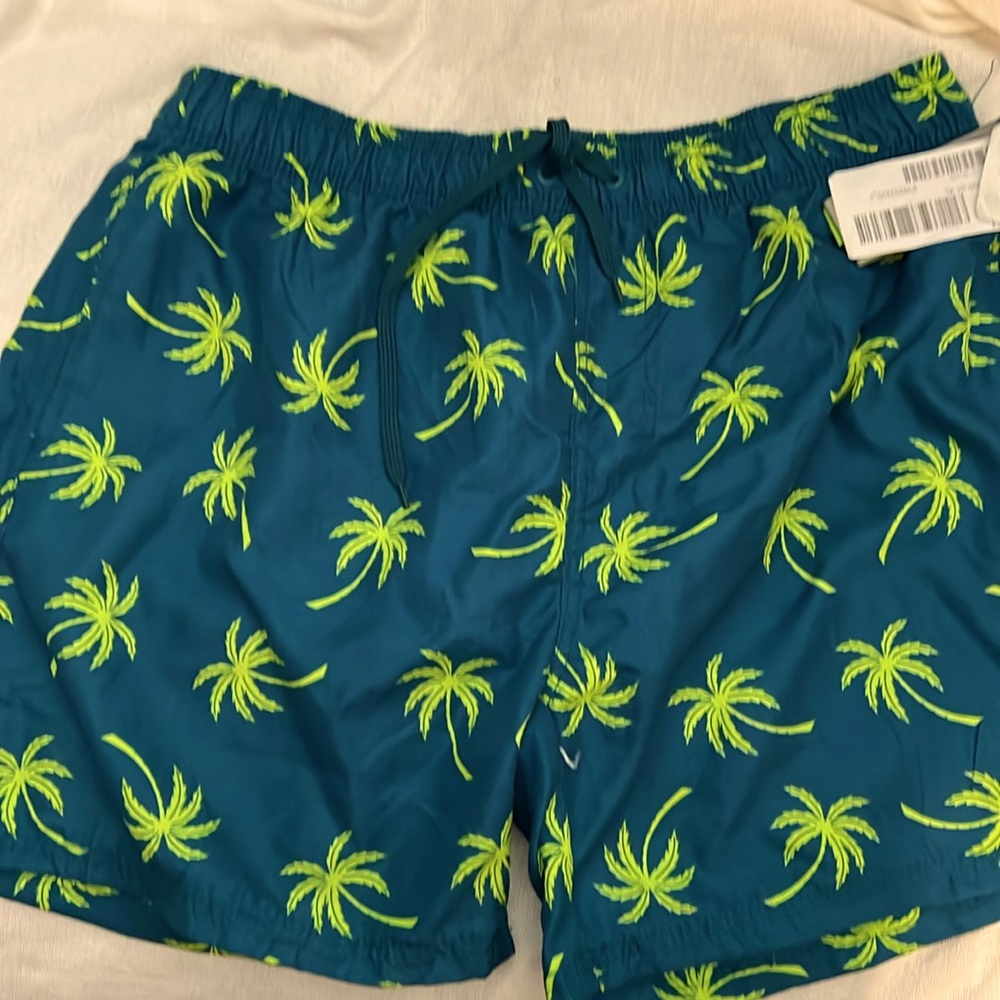 Men’s Burnside swim trunks. Size XL.